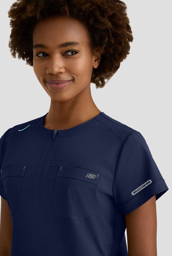 Blusa m&eacute;dica Skechers by Barco MotionTech Trek STRETCH con cuello redondo con cremallera y 2 bolsillos para mujer - Navy - 5