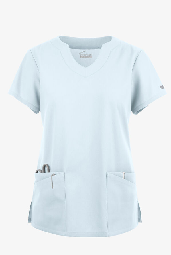 Blusa médica Butter-Soft Originals con cuello festoneado y 6 bolsillos para mujer - Morning Dew - 1