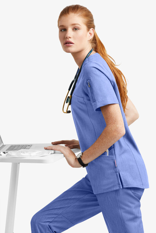 Blusa médica MOVEMENT by Butter-Soft Capella estilo cruzado con 5 bolsillos para mujer - Electric Blue Heather - 5