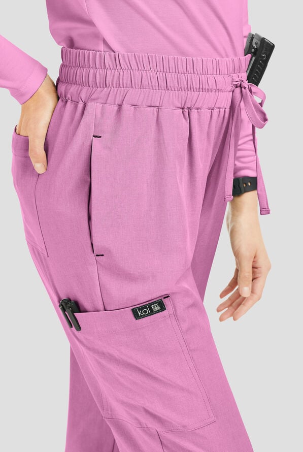 Pantal&oacute;n m&eacute;dico Koi Basics Gemma STRETCH estilo cargo jogger con 5 bolsillos para mujer - Heather Pansy - 2