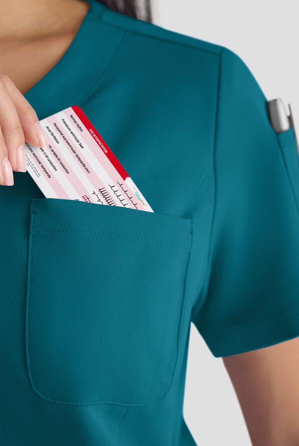 ReSurge Diamond Women's 3-Pocket V-Neck Tuck In / Wear Out Scrub Top - Caribbean Blue - 4