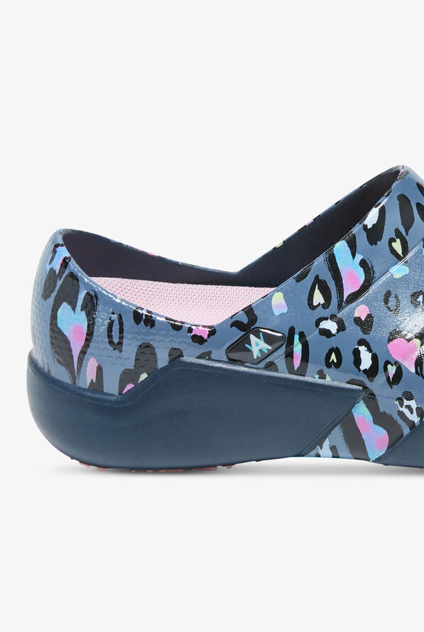 anywear journey nursing shoes