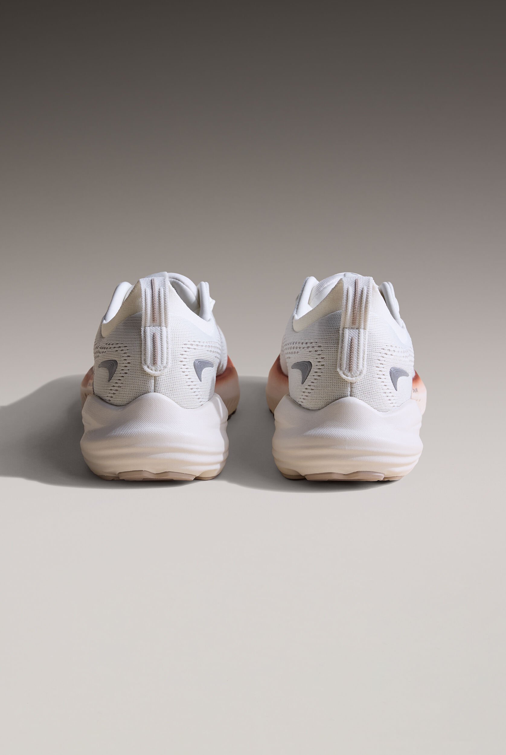 BWGLYCE22126_101425_4.jpg?sw=