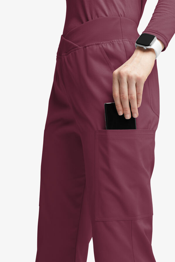 Pantalón médico Butter-Soft Originals Tall de tiro medio y cintura cruzada con piernas anchas y 7 bolsillos para mujer - Wine - 2