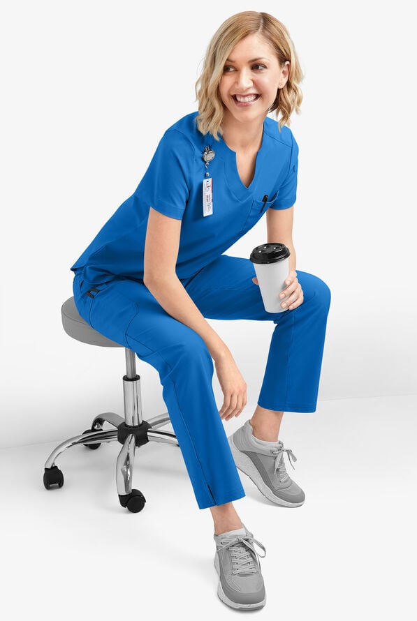 Blusa m&eacute;dica Easy STRETCH Nikki con cuello festoneado y 1 bolsillo para mujer - Royal - 8