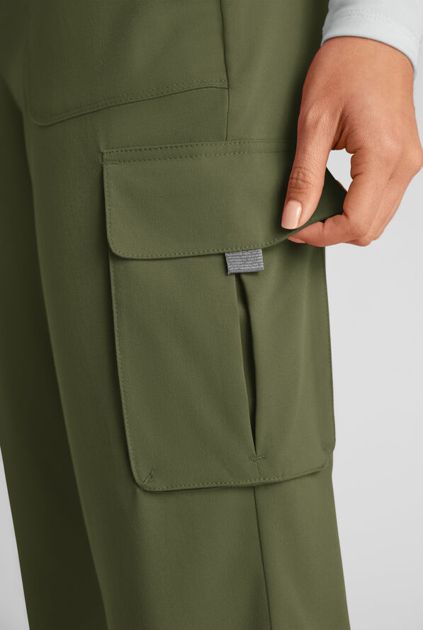 Pantalón médico Grey's Anatomy by Barco Emerge Parker STRETCH con piernas anchas estilizadas y 4 bolsillos para mujer - Olive - 4