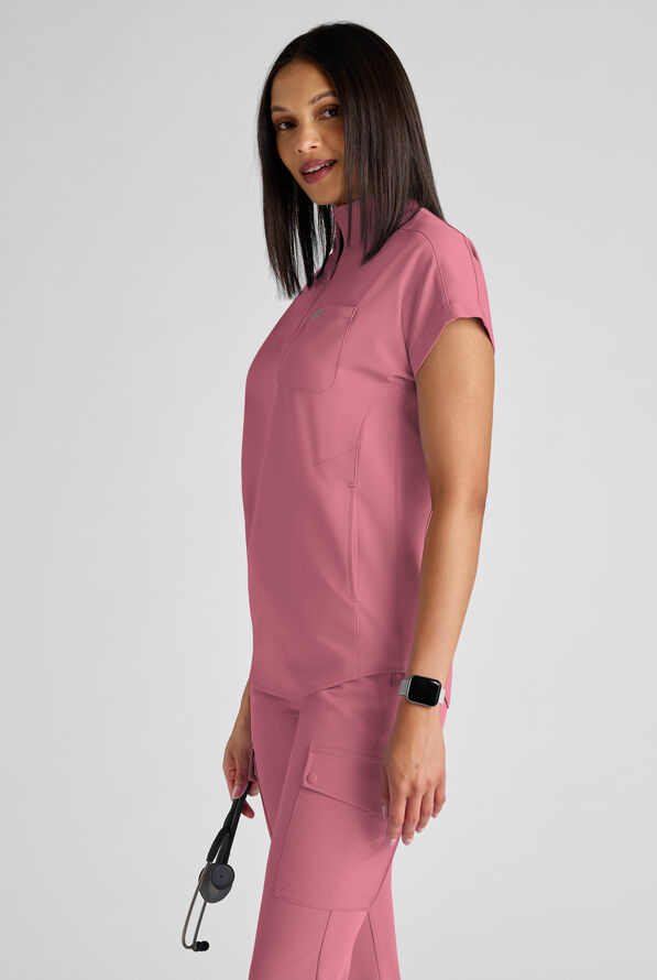 ReSurge Rhine Women's 5-Pocket Oversized Half Zip Stand Collar Scrub Top - Tea Rose - 2