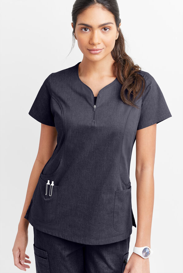 Blusa m&eacute;dica UA Butter-Soft STRETCH con cremallera en el cuello curvo y 4 bolsillos para mujer - Indigo Denim - 2