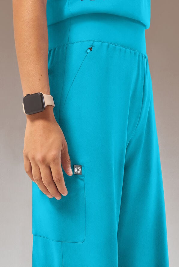 Hypothesis Y-Band Women's 6-Pocket Yoga-Style Knit Waist Wide Leg Scrub Pant - Turquoise - 4