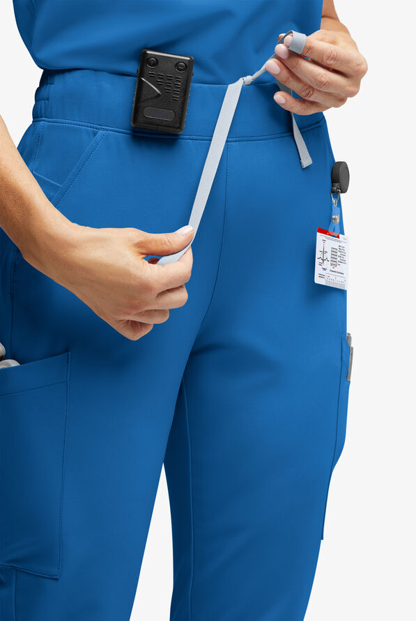 Pantalón médico ReSurge Amber estilo jogger con piernas pitillo y 7 bolsillos para mujer - Royal - 3