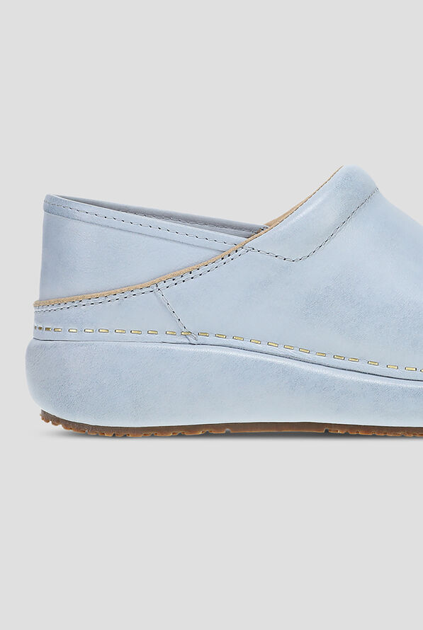 Dansko Women's Platform Pro Slip-Resistant Sky Distressed Leather Clogs - Sky Blue - 4