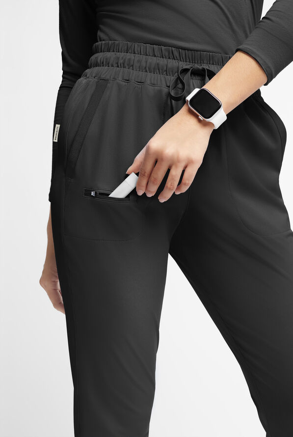 Pantalón médico WhisperLite ISLA con piernas cónicas y 5 bolsillos para mujer - Black - 4