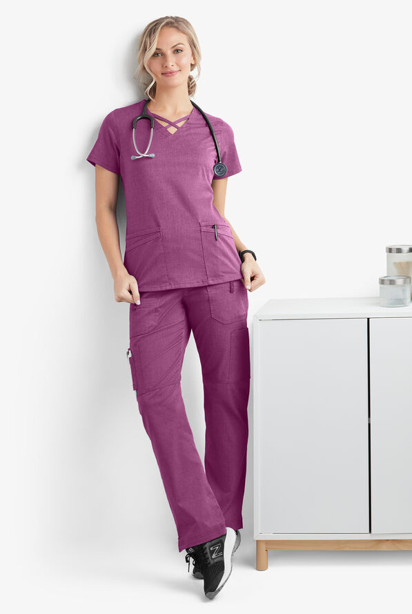 Blusa m&eacute;dica UA Butter-Soft STRETCH con lazos entrecruzados y 4 bolsillos para mujer - Berry Wine Heather - 6