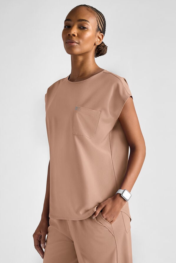 Blusa m&eacute;dica Easy STRETCH Gracie con cuello redondo y mangas dolm&aacute;n para mujer - Warm Terrazzo - 3