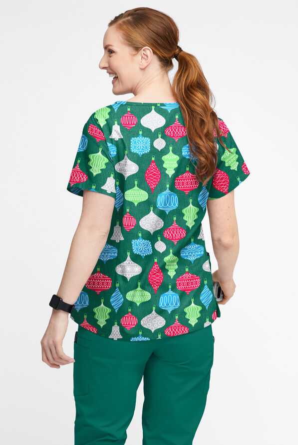 Butter-Soft Festive Ornaments Hunter Women’s 4-Pocket V Notch-Neck Print Scrub Top - null - 3
