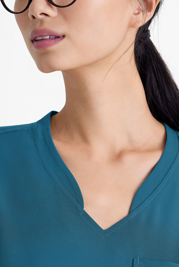 Grey's Anatomy by Barco Evolve STRETCH Sway Women's 1-Pocket Tuck In V-Neck Scrub Top - Bahama Blue - 4