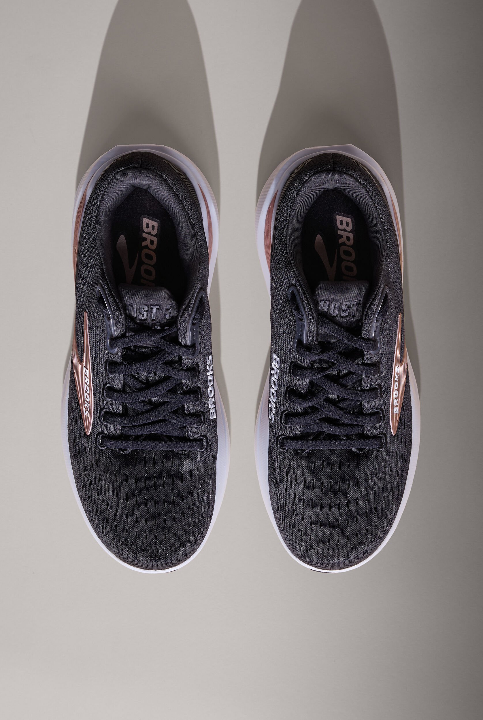 Brooks Women's Revel 8 Black/Black/Rose Gold Athletic Lace Up