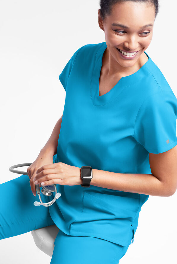 Butter-Soft Originals Women's 6-Pocket Scallop Neck Scrub Top - Turquoise - 4