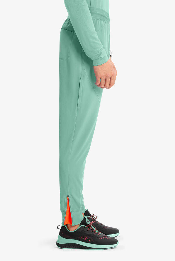 Pantal&oacute;n m&eacute;dico Infinity GNR8 STRETCH estilo cargo jogger con cord&oacute;n interior y 4 bolsillos para hombre - Matcha Latte - 2