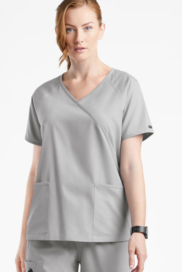 Blusa médica Butter-Soft Originals estilo cruzado con 3 bolsillos para mujer - Silver - 2