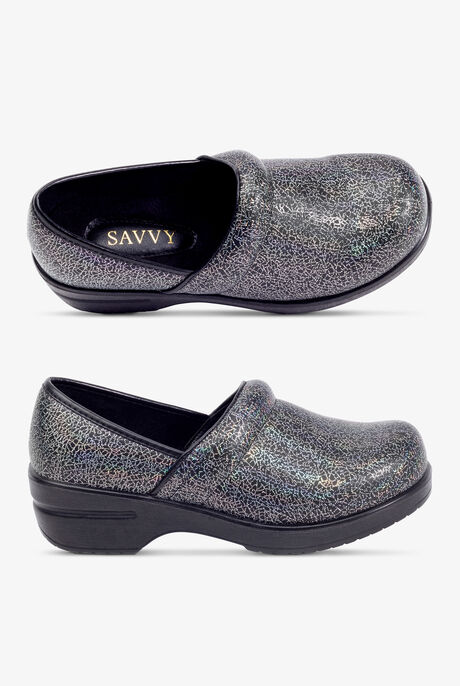 savvy brand nursing shoes