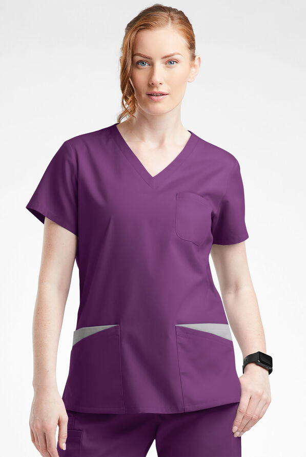Blusa médica Butter-Soft Originals con cuello en V redondeado y 7 bolsillos para mujer - Eggplant/Silver - 2