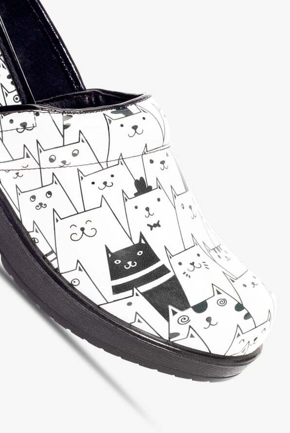 UA Exclusive Savvy Women's Brandy Kitty Cats Clogs - null - 3