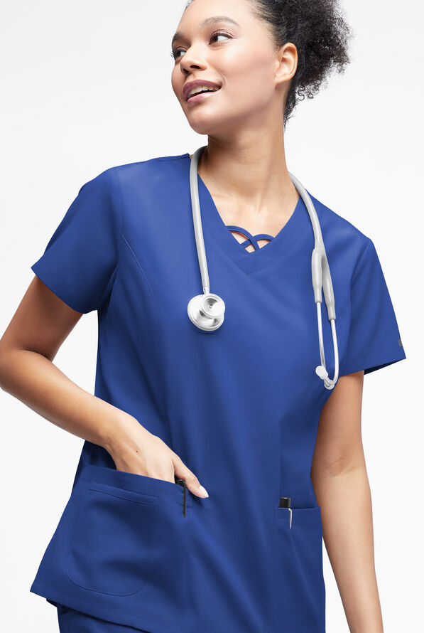 Blusa médica Butter-Soft Originals con cuello entrecruzado y 3 bolsillos para mujer - Galaxy - 2