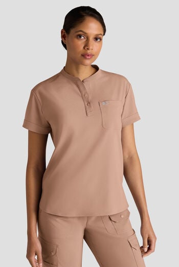 Blusa m&eacute;dica Easy STRETCH tipo henley con 1 bolsillo para mujer