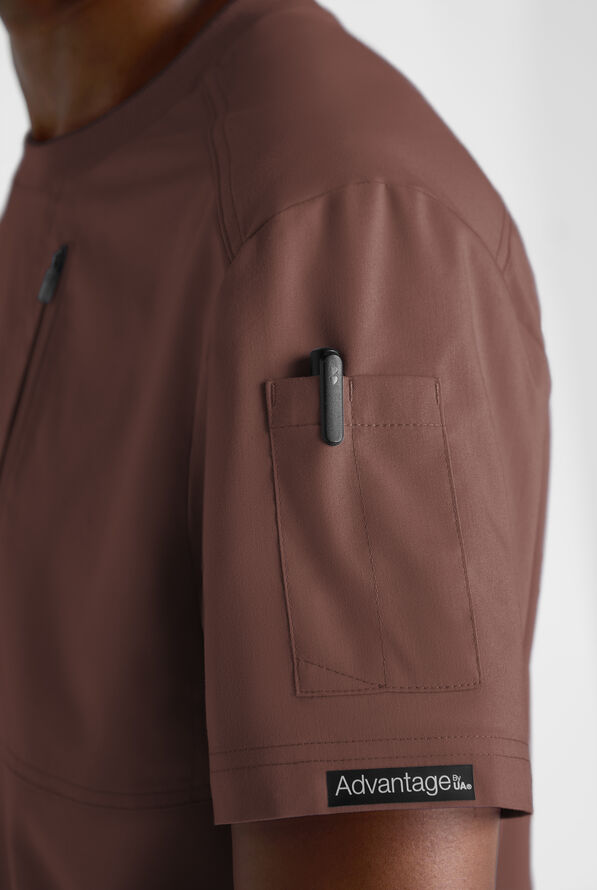 Camisa médica UA Advantage STRETCH con cuello redondo y 1 bolsillo para hombre - French Roast - 3