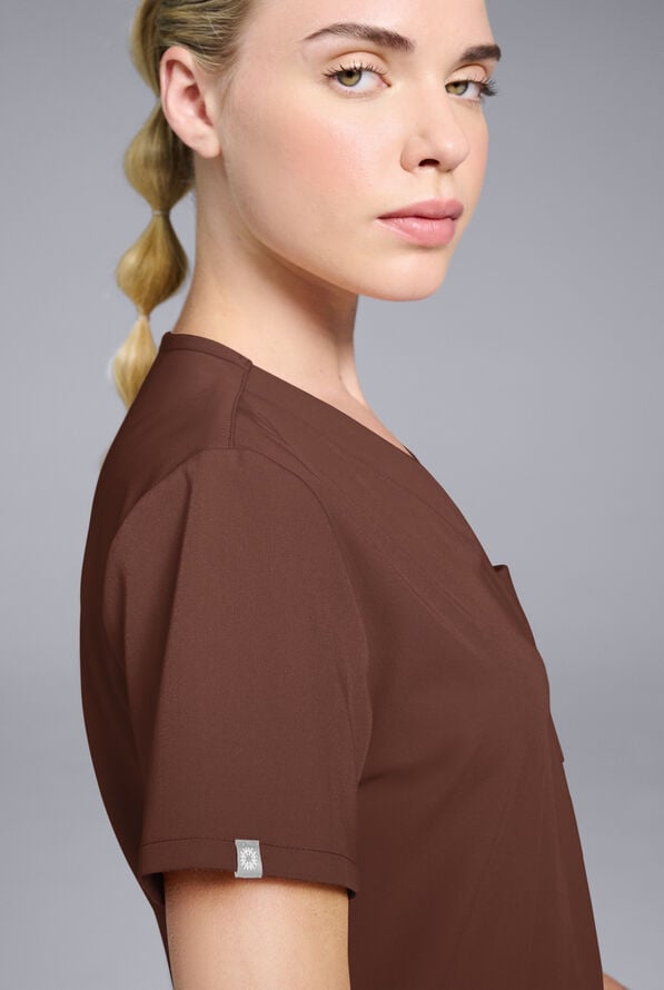 Hypothesis Women's Base V-Neck Tuck-In Scrub Top - Bitter Chocolate - 4