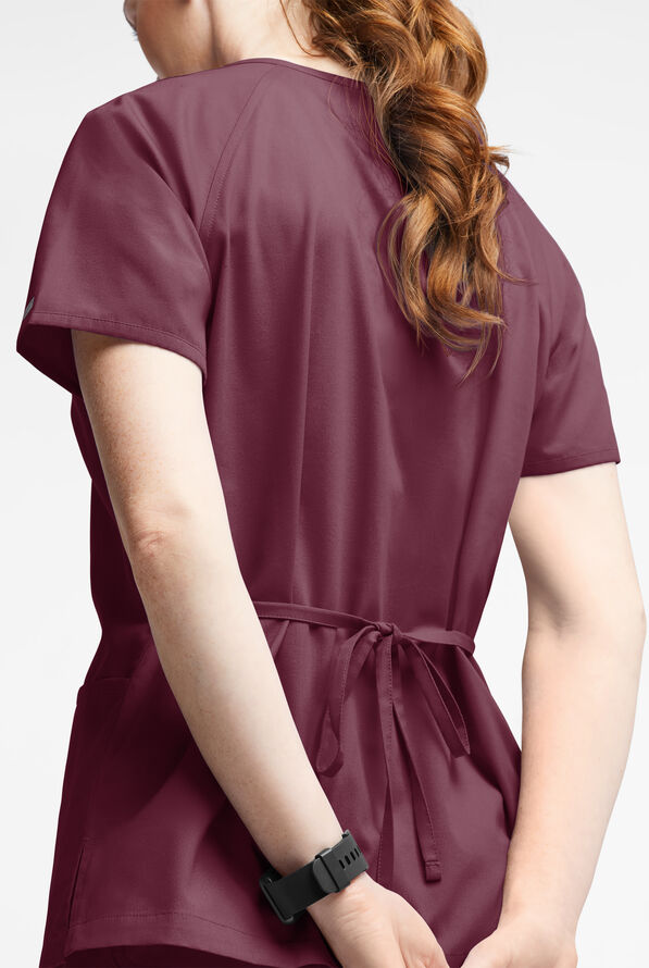 Blusa médica Butter-Soft Originals estilo cruzado con 3 bolsillos para mujer - Wine - 3