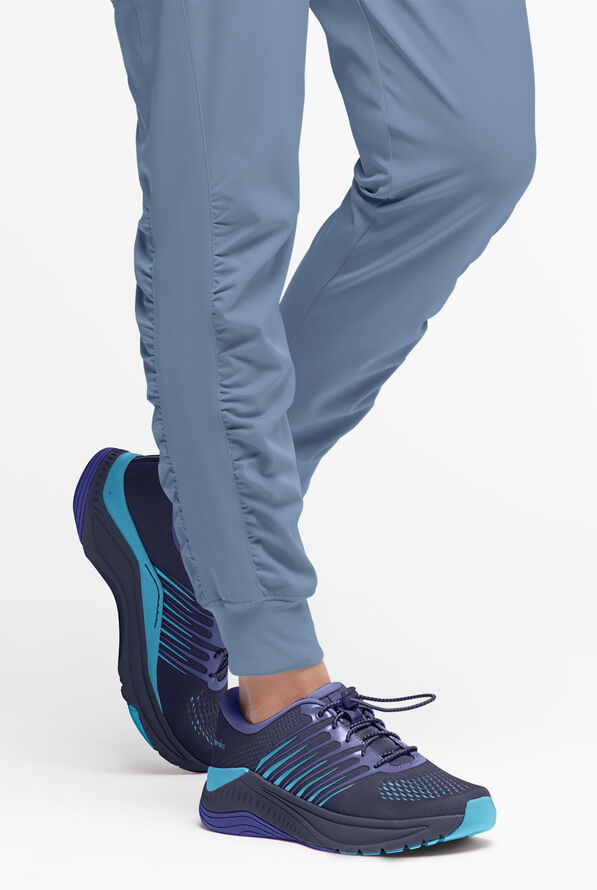 Pantalón médico WhisperLite Calla Petite estilo cargo con pierna fruncida y 6 bolsillos para mujer - Indigo Batik - 5