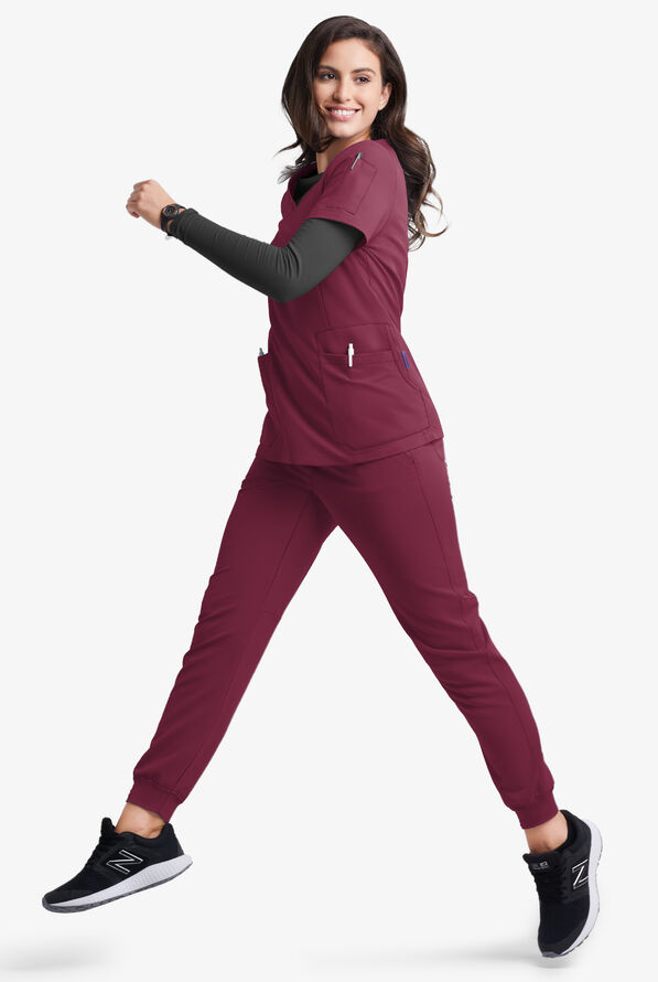 Blusa m&eacute;dica MOVEMENT by Butter-Soft Antares STRETCH con cuello en V y 6 bolsillos para mujer - Wine - 2