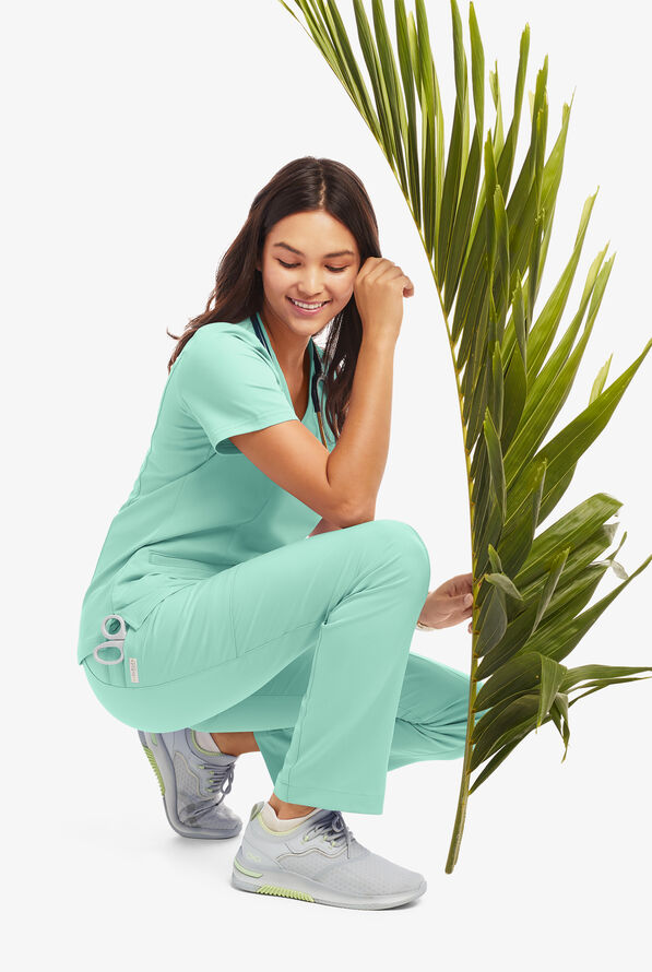 Pantal&oacute;n m&eacute;dico ReSurge by Butter-Soft estilo yoga con 6 bolsillos para mujer **Ligeramente IRREGULAR** - Beachside Blue - 8