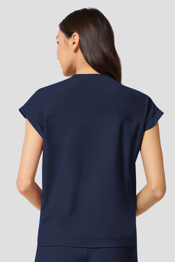 Blusa m&eacute;dica Infinity Pursuit STRETCH con cuello en V de punto acanalado y 1 bolsillo para mujer - Navy - 4