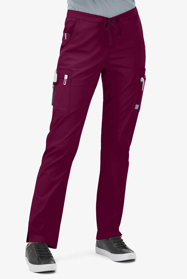 Pantal&oacute;n m&eacute;dico UA Butter-Soft STRETCH petite con 11 bolsillos y cord&oacute;n ajustable para mujer - Wine - 1