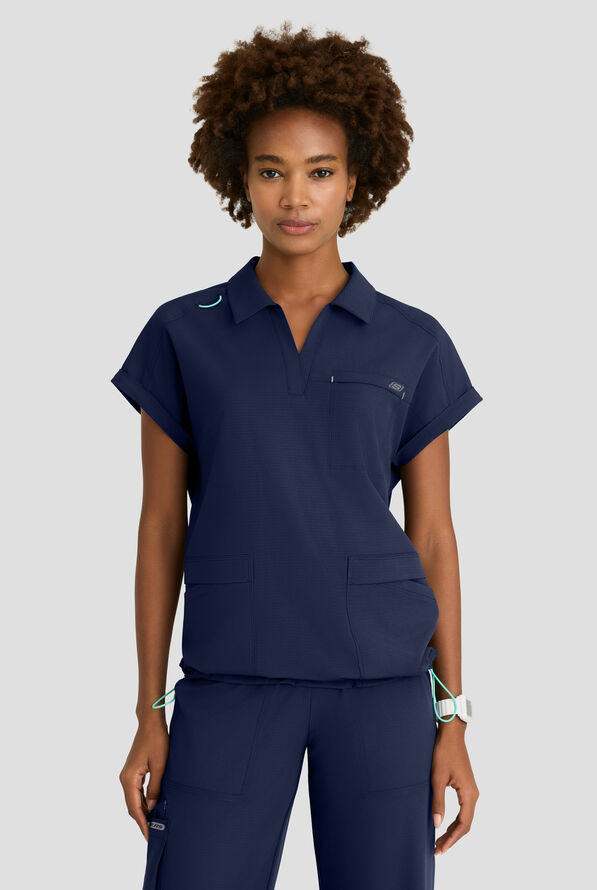 Blusa m&eacute;dica Skechers by Barco MotionTech Charlie STRETCH con mangas dolm&aacute;n y 3 bolsillos para mujer - Navy - 2