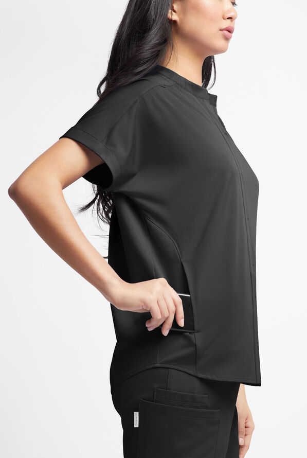 WhisperLite Women’s Aerin 3-Pocket Oversized Dolman Sleeve Scrub Top - Black - 2