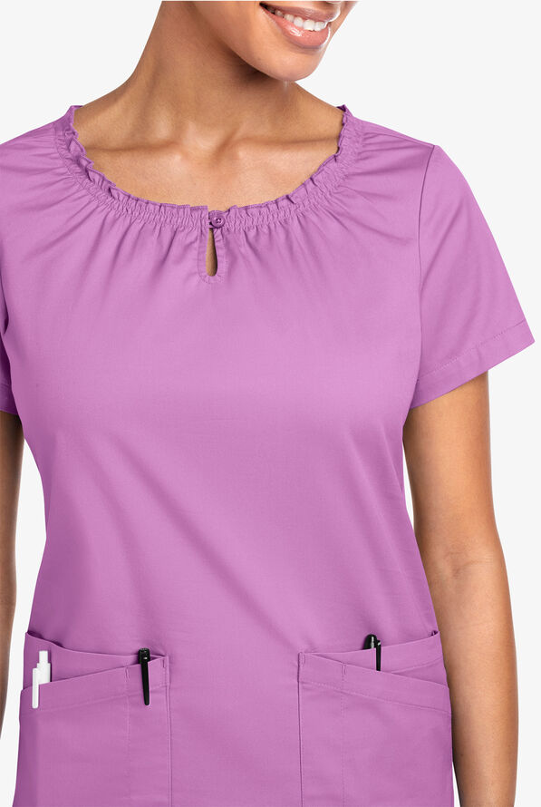 Blusa m&eacute;dica UA Butter-Soft STRETCH estilo campesina con mangas cortas y 6 bolsillos para mujer - Orchid - 3