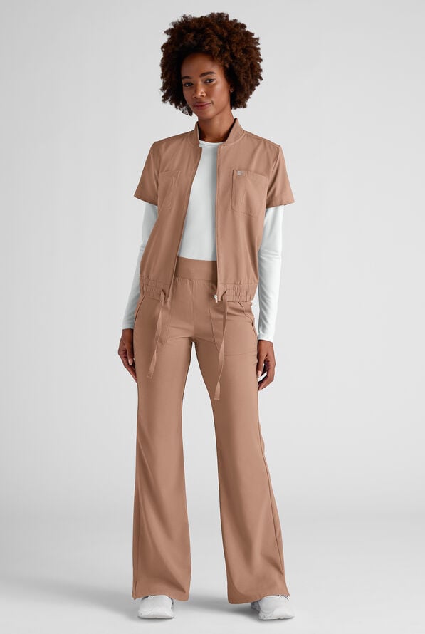 Pantal&oacute;n m&eacute;dico Easy STRETCH Sydney con piernas acampanadas y 5 bolsillos para mujer - Mono m&eacute;dico de 2 piezas - Warm Terrazzo - 6