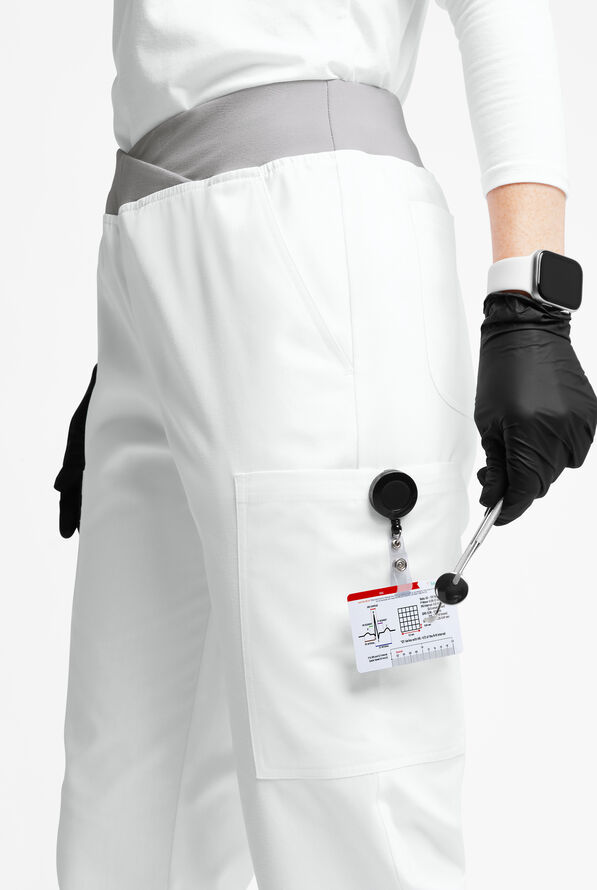Pantalón médico Butter-Soft Originals Tall de tiro medio y cintura cruzada con piernas anchas y 7 bolsillos para mujer - White/Silver - 2