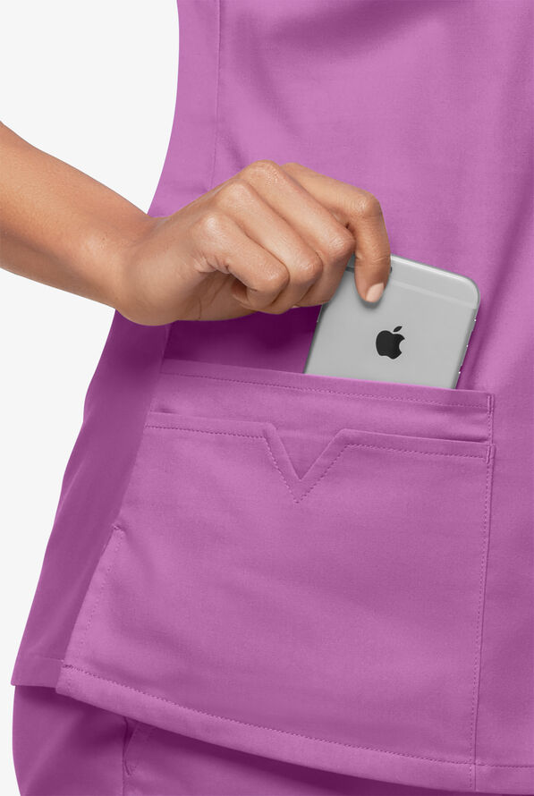 Blusa m&eacute;dica UA Butter-Soft STRETCH con ojales y 4 bolsillos para mujer - Orchid - 6