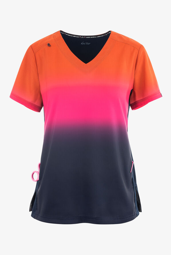 Blusa médica estampada koi lite Teracotta/Navy Ombre STRETCH con cuello en V y 2 bolsillos para mujer exclusiva de UA - null - 1