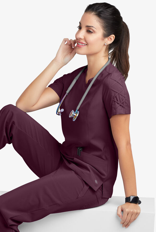Blusa m&eacute;dica EASY STRETCH Kylie con detalle entrecruzado y 5 bolsillos para mujer - Dark Mulberry - 8