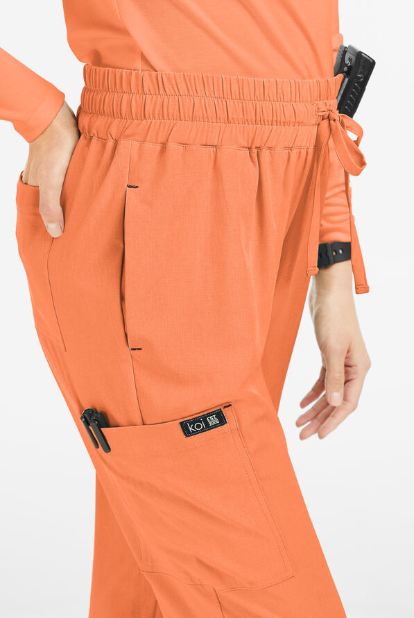 Pantalón médico Koi Basics Gemma STRETCH estilo cargo jogger con 5 bolsillos para mujer - Heather Apricot - 2
