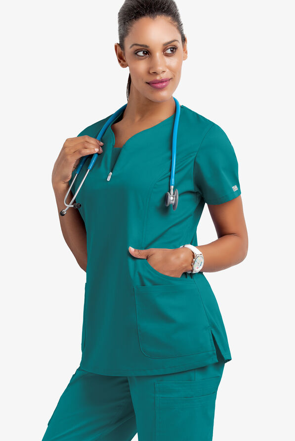 Blusa m&eacute;dica UA Butter-Soft STRETCH con cremallera en el cuello curvo y 4 bolsillos para mujer - Teal - 7
