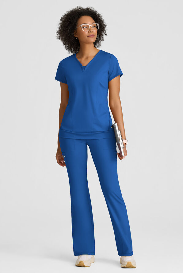 Blusa m&eacute;dica Grey's Anatomy by Barco Spandex Knit Motivate STRETCH con cuello en V y 2 bolsillos para mujer - Royal - 5