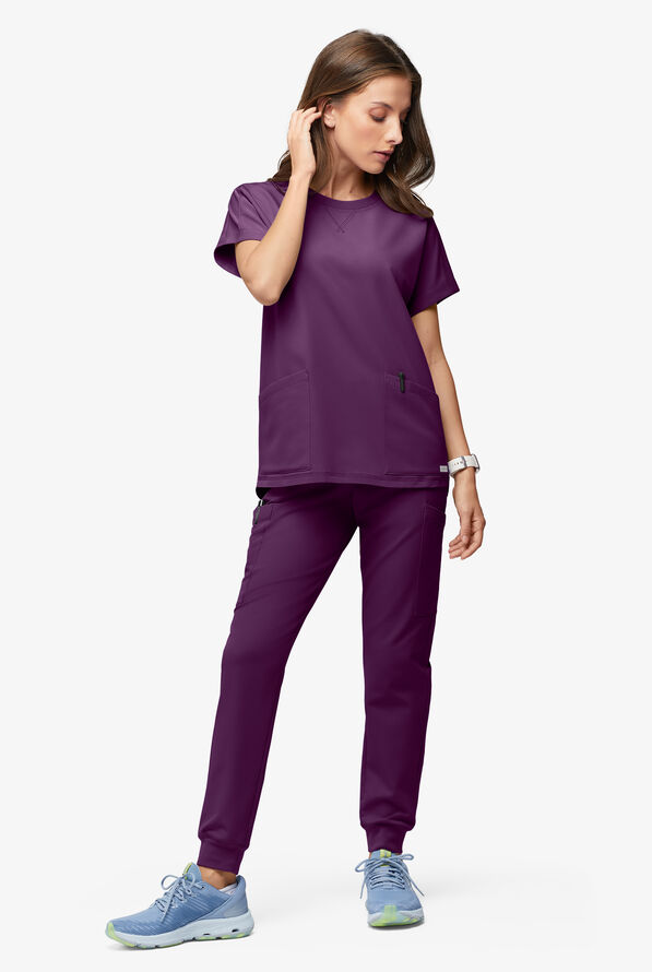 Blusa médica ReSurge con cuello redondeado y mangas dolmán para mujer - Eggplant - 4