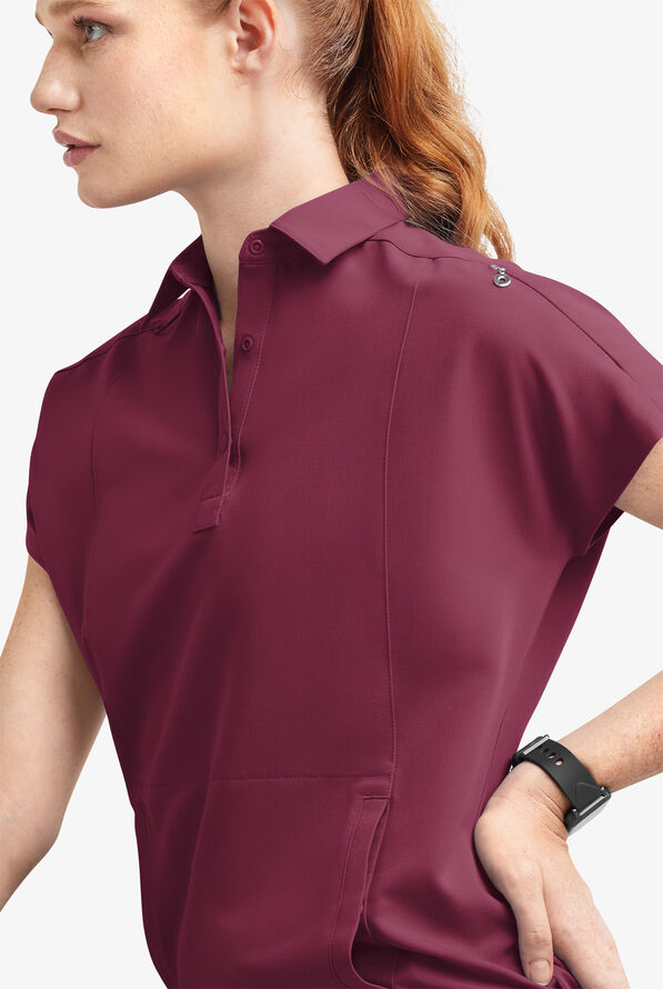 Blusa m&eacute;dica Movement by Butter-Soft Mintaka con cuello estilo polo y 4 bolsillos para mujer - Wine - 6